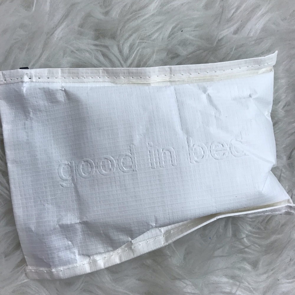 Lunya washable silk sleep mask - Picture 5 of 8